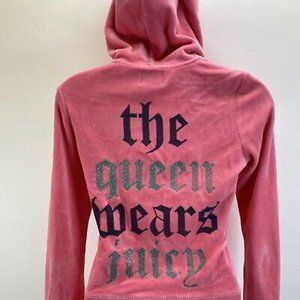 The Queen Wears Juicy Jacket